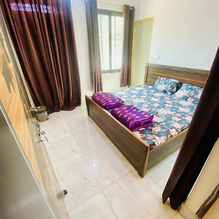 Nirupam Sadan Homestay Vrindāvan Εξωτερικό φωτογραφία